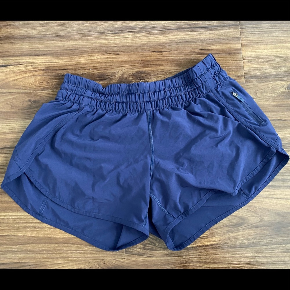 Lululemon Tracker Shorts - 4"